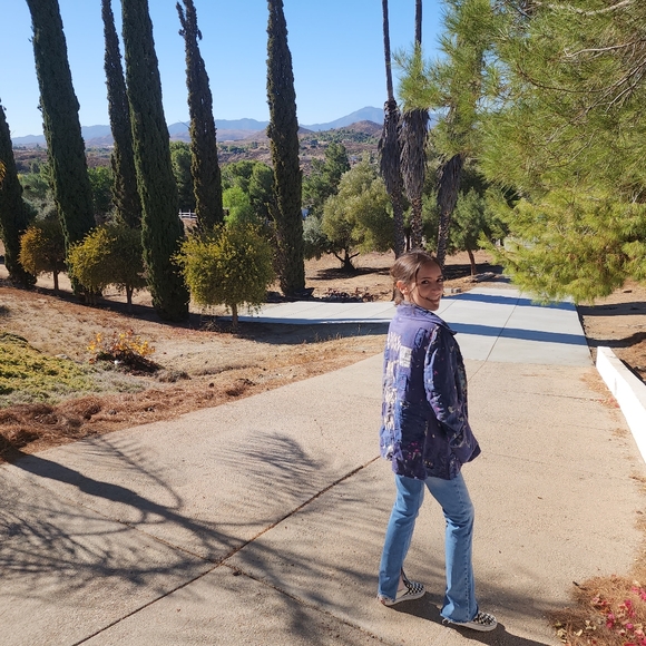 Meet your Posher, Jay J - Picture 1 of 1